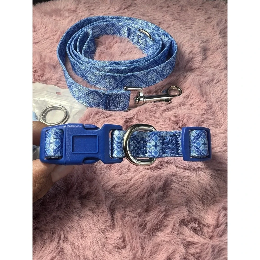 SMALL Moonpet Dog Collar with‎ Leash & Airtag Holder Case Set, Blue Lattice New
